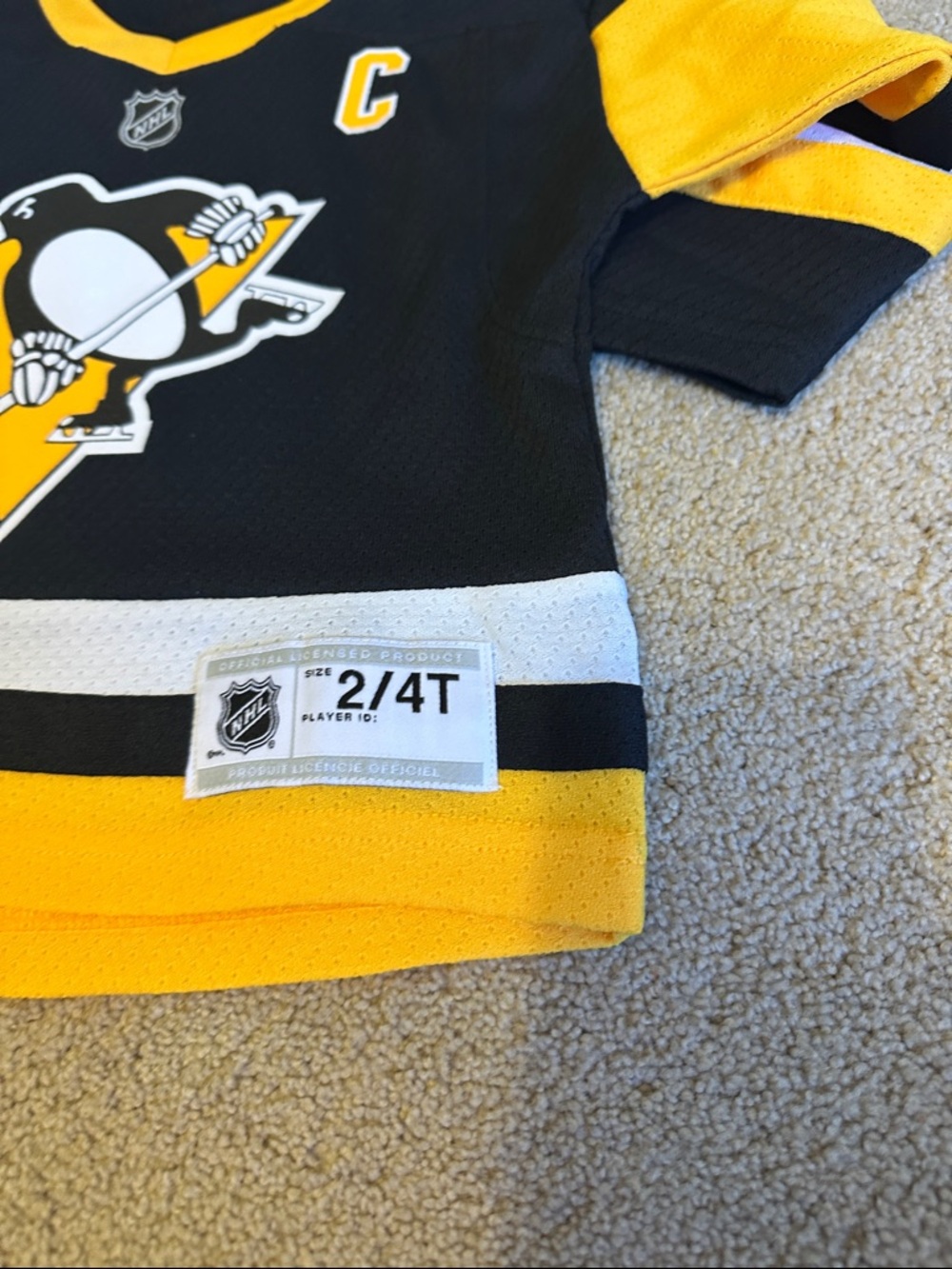 NHL Pittsburgh Penguins Kids Black & Yellow Hockey Jersey - Picture 3 of 3